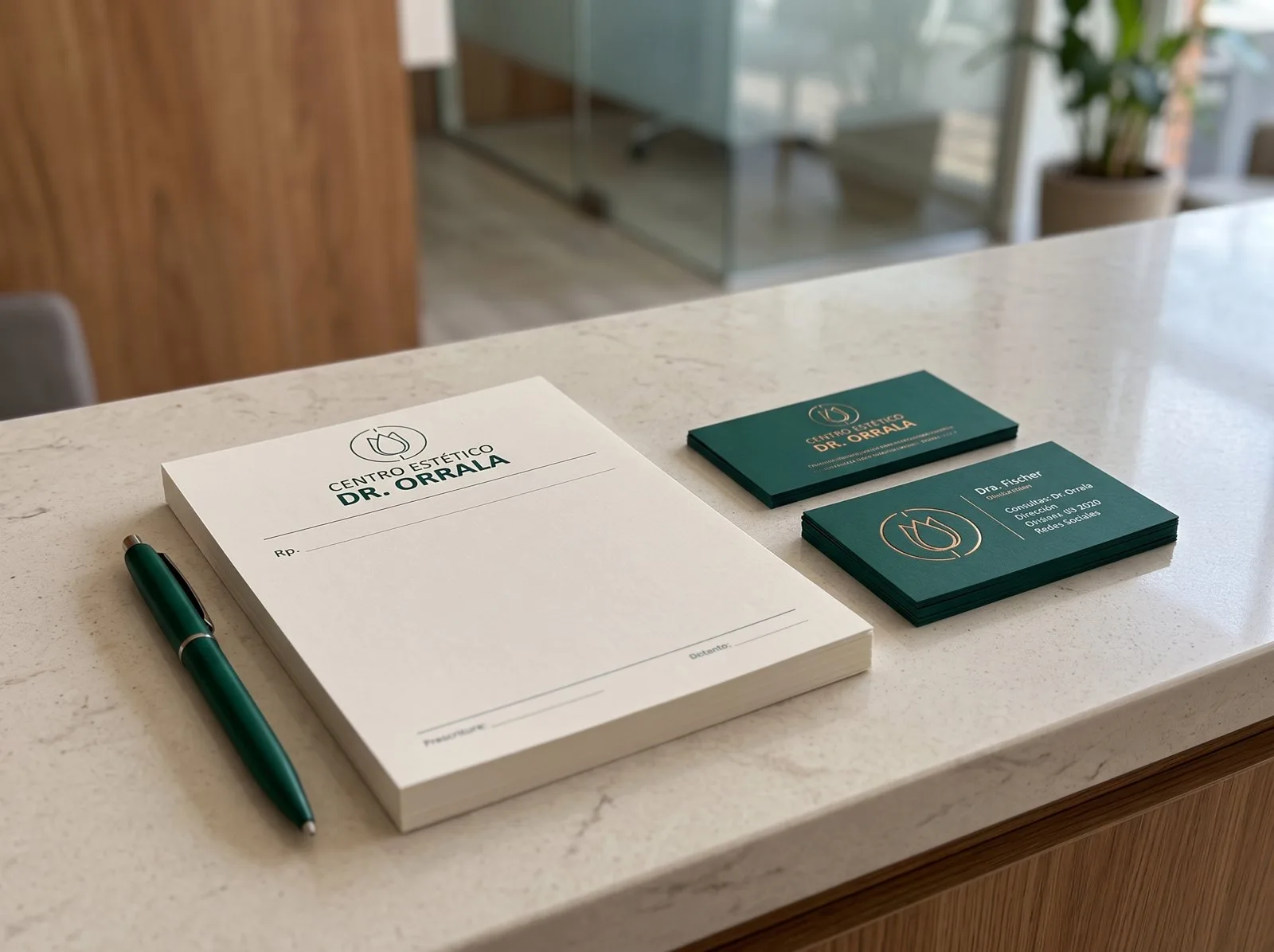 Centro Estético Orrala prescription pad and cards